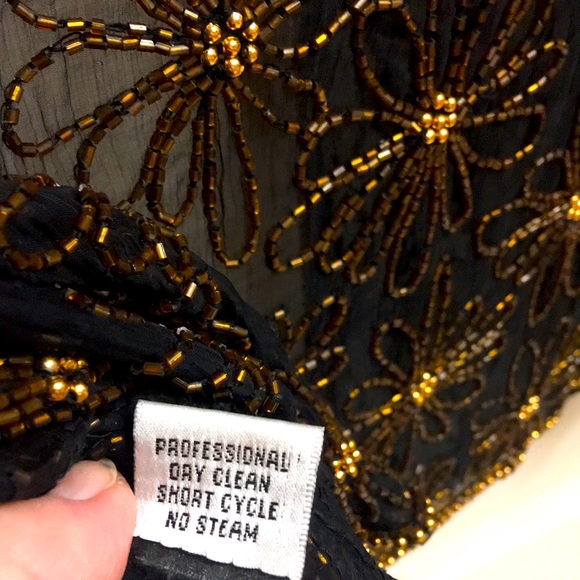 πFESTIVE SHEER BEADED JACKET - Picture 9 of 10